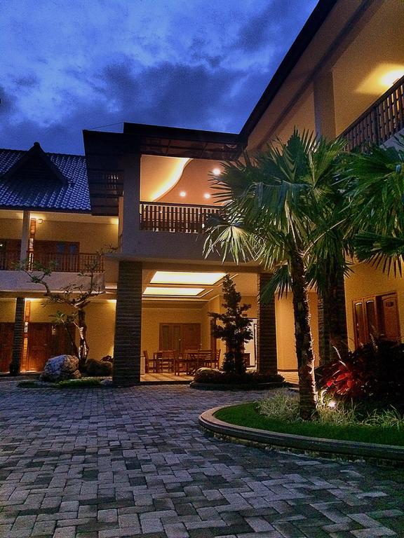 Syailendra Hotel Syariah Jepara Kültér fotó